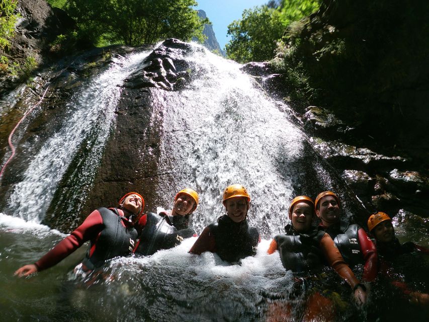 Madeira: Intermediate (Level 2) Canyoning Experience - Eight waterfalls and three choices about jumping