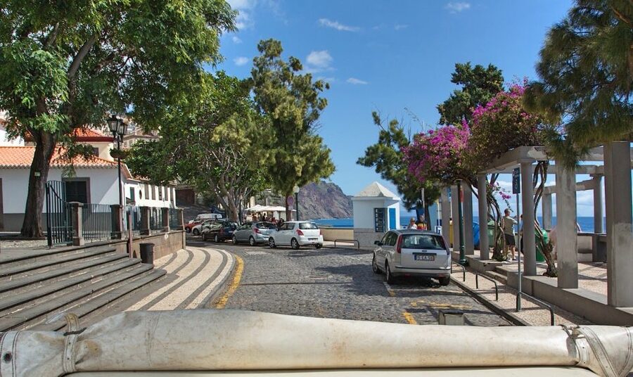 Madeira: Mini-Combo East Challenge: Jeep Safari + Levada - The easy levada walk
