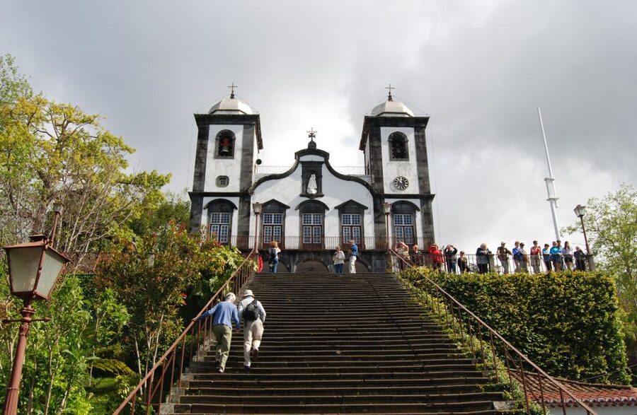 Madeira: Monte Sightseeing Tour & Toboggan Sled Ride - Starting in Monte above Funchal