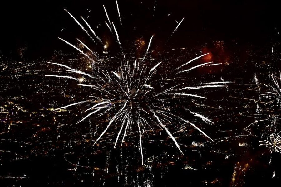 Madeira: New Years Eve Fireworks Catamaran Cruise - The 11 PM departure and the first coastal views
