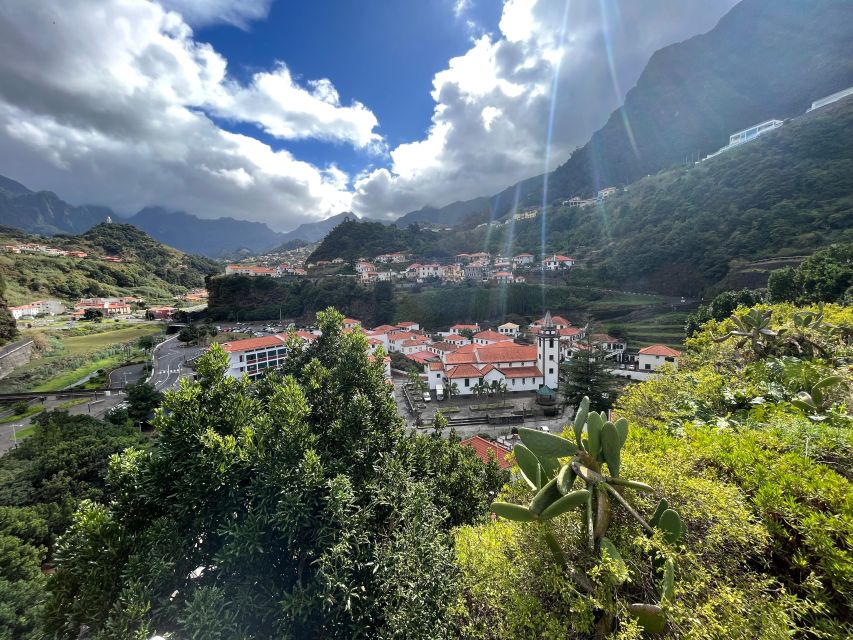Madeira North Offbeat: Boaventura, Sao Vicente, Pta Delgada - São Vicente, the north coast highlight