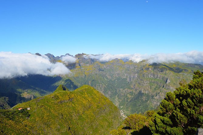 Madeira Peaks - Mountain Walk - Pico do Arieiro, where the walk begins
