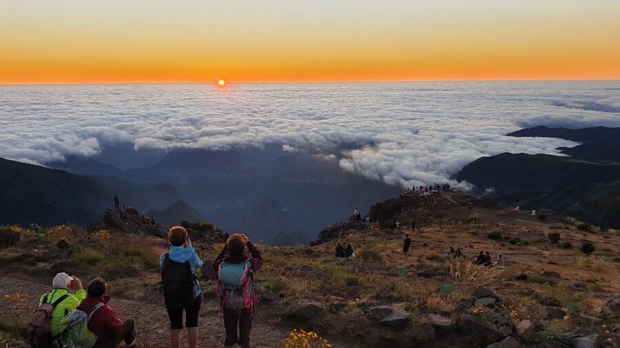 Madeira: Pico do Areeiro Sunrise Tour - Hotel pickup before dawn