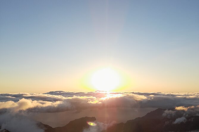 Madeira Pico do Arieiro Sunrise Tour - A gentle levada walk through Paradise Valley