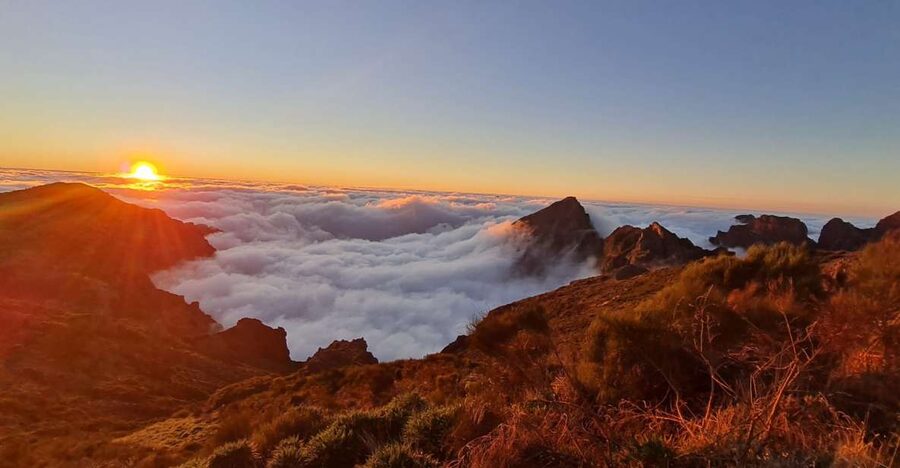Madeira: Pico do Arieiro Sunrise with East and West Tour - Why this Madeira tour works so well in one day