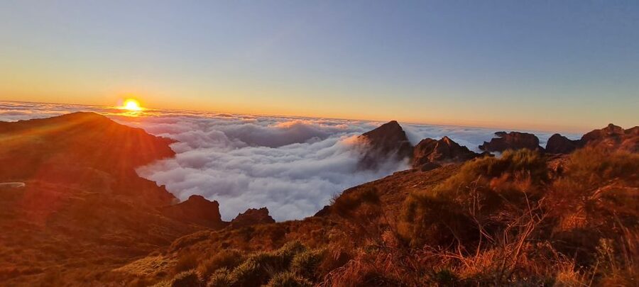 Madeira: Pico do Arieiro Sunrise with East and West Tour - Ponta do Pargo and the western coast