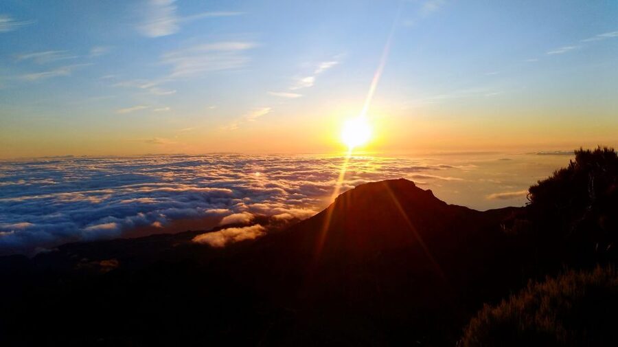 Madeira: Pico Ruivo Guided Sunrise Hike with Hotel Pickup - Why Pico Ruivo works so well at sunrise
