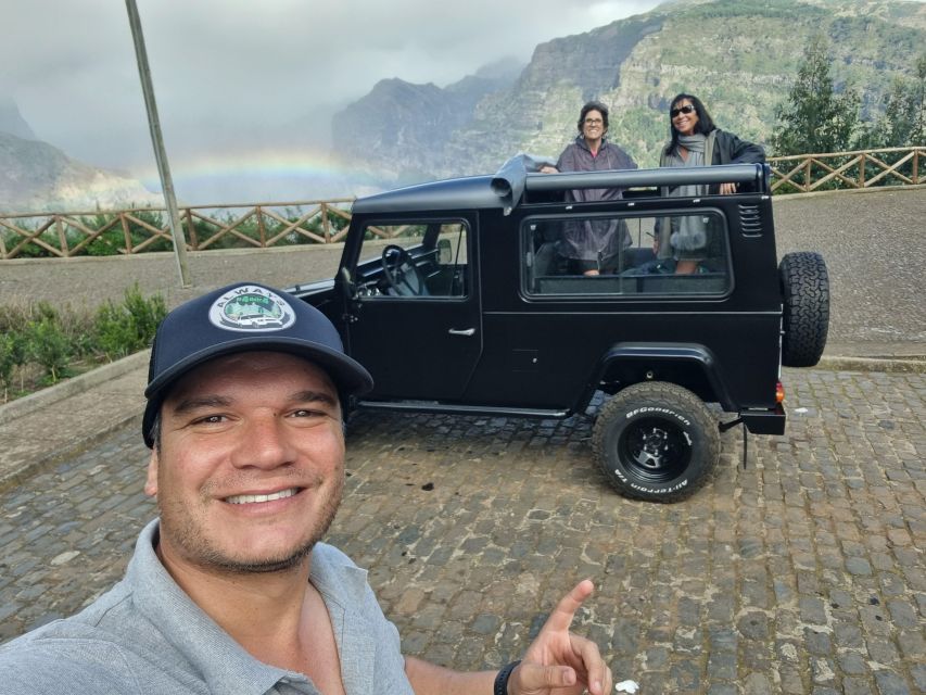 Madeira: Picturesque Peaks and Skywalk private 4x4 Jeep tour - Jardim da Serra and Madeira’s local drinks