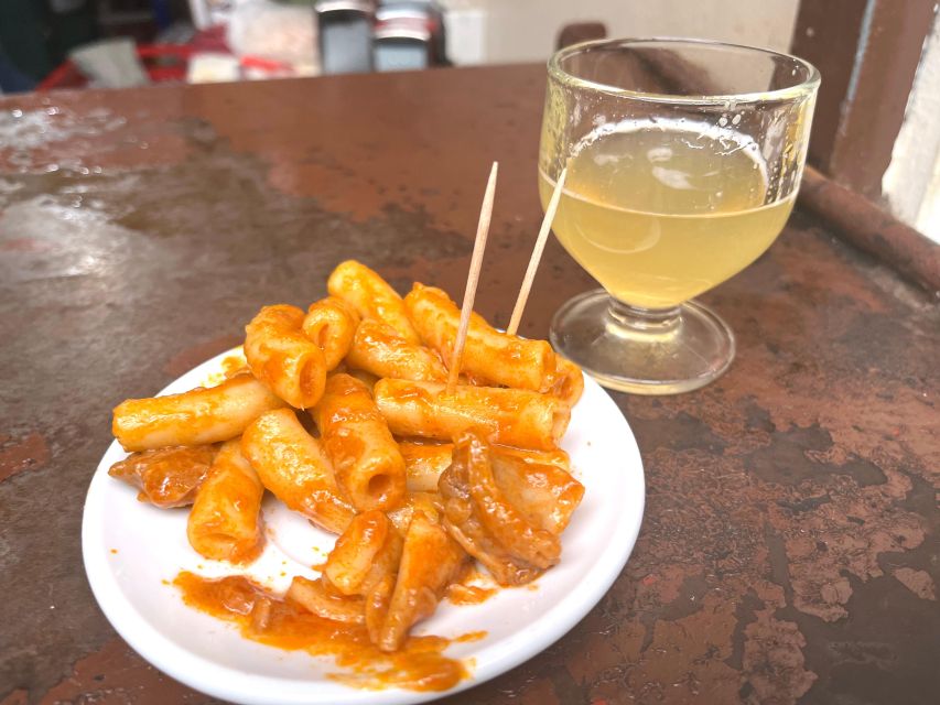 Madeira: Poncha Class & Tasting Tour - Making Regional Poncha with Senhor Agostinho