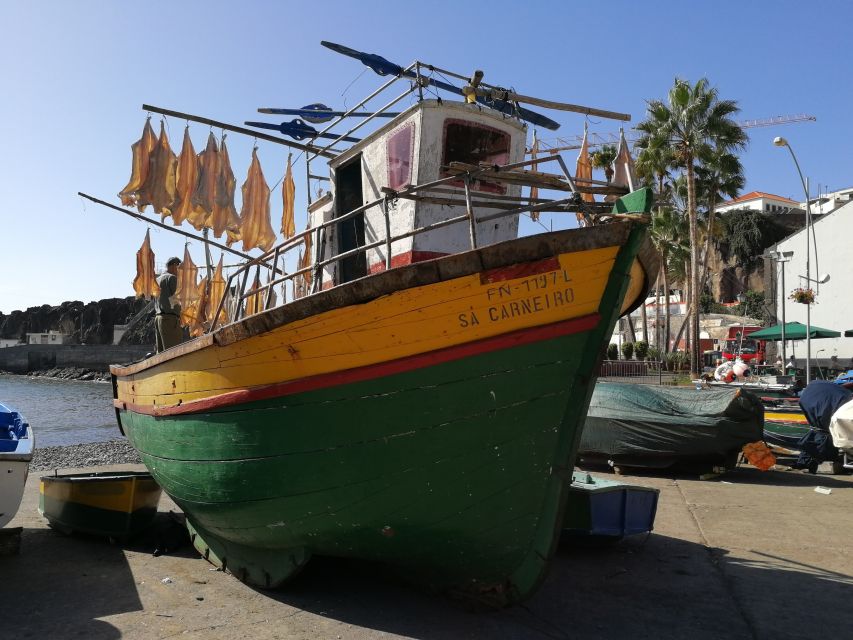 Madeira: Private Guided Cabo Girão Tour - Câmara de Lobos, Madeira’s working harbor