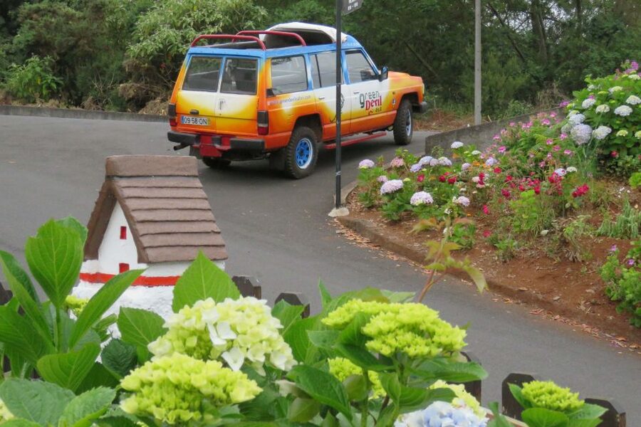 Madeira : Santana & Peaks full day tour by Open 4x4 - Into the Laurisilva forest and Ribeiro Frio