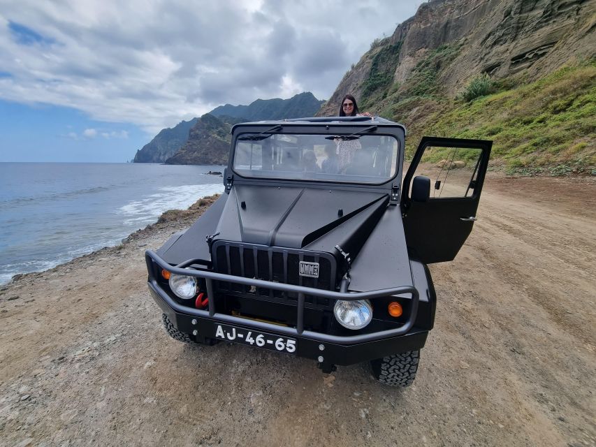 Madeira : Santana, Pico Arieiro, walk full day 4x4 Jeep tour - Ponta de São Lourenço: a stark change of scenery