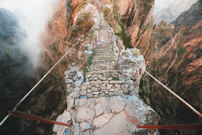 Madeira: Sunrise at Pico do Arieiro & Hike Larano trail - Why this Madeira morning works so well