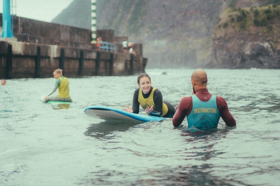 Madeira : Surfing Experience for all - What is included, and what should you bring?