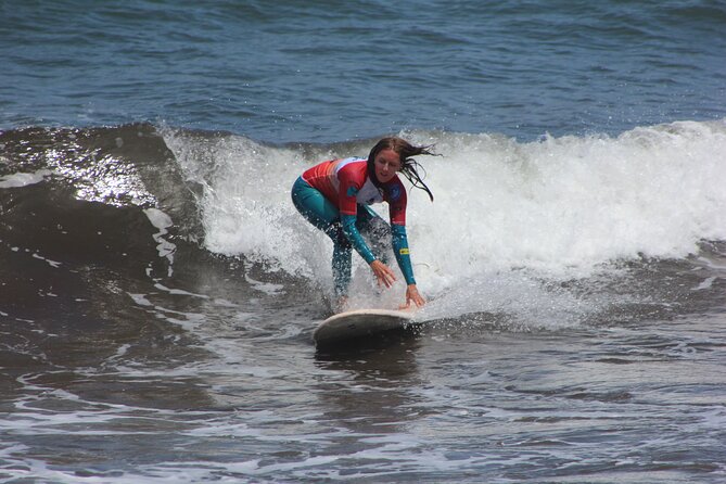 Madeira Surfing Lessons - Aroundfreedom Surf School - What the small group means in practice
