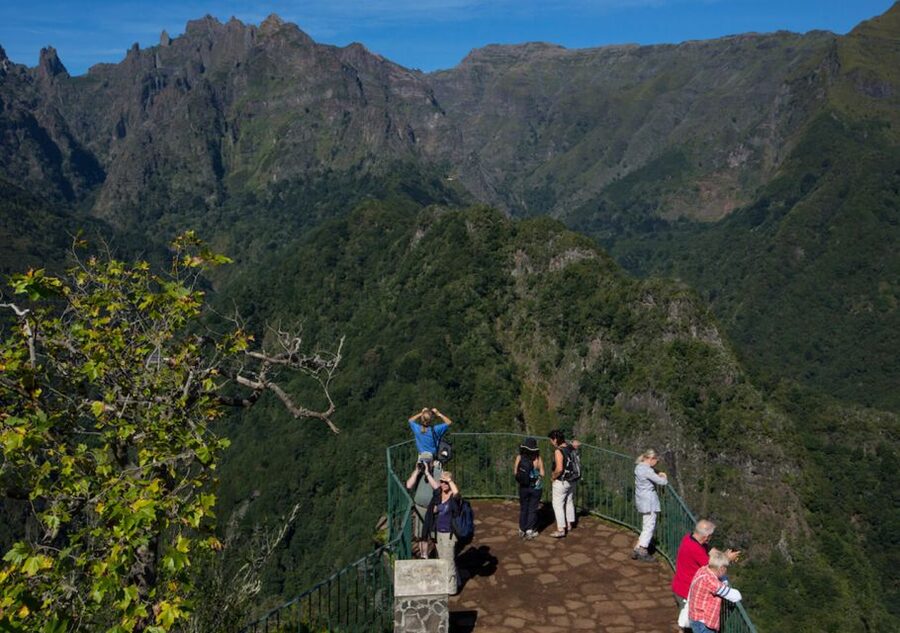 Madeira: The Enchanting North - Santana’s thatched-roof houses and lunch break