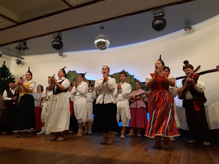 Madeira: Traditional Madeiran Dinner & Show - What the guide adds before and during dinner