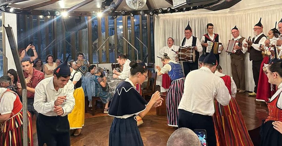 Madeira:TypicalShowFolklore Evening.included.Dinner transpt - What the $56 price really buys you