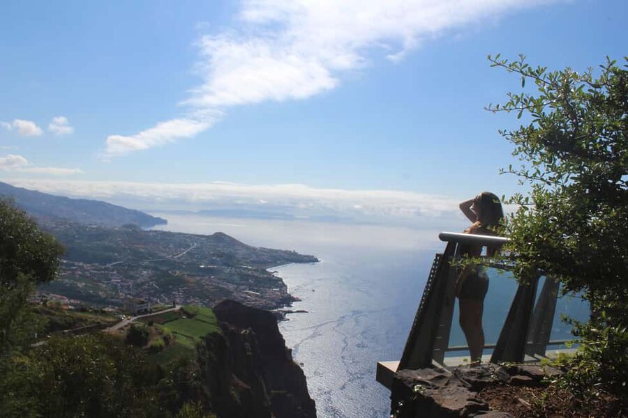 Madeira - Vineyard Tour Wine Tasting - Included - Câmara de Lobos, a harbor made for a short stop