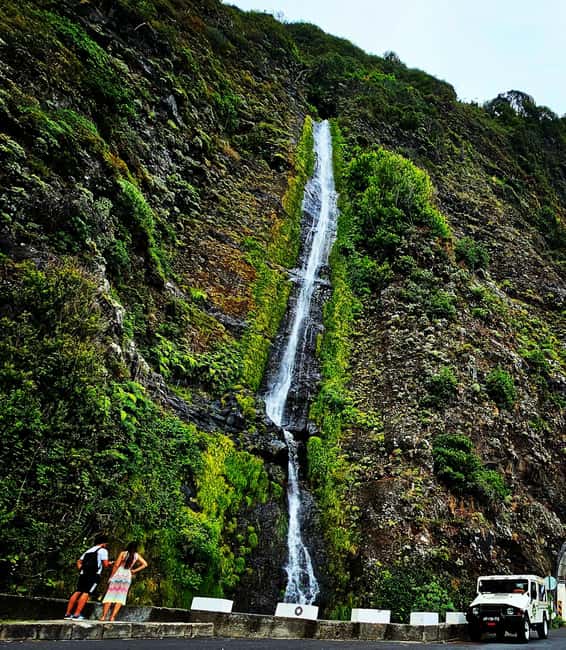 Madeira: Visit the Vulcanic Pools, Waterfalls and the Magic Forest of Fanal - Porto Moniz, the day’s main break