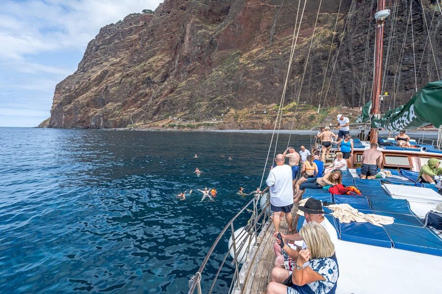 Madeira : Whales and Dolphins wooden boat excursion - Key points at a glance