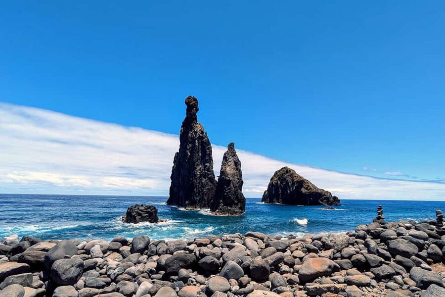 North Tour Private Half-Day: S. Vicente, Seixal & P. Moniz - Véu da Noiva: a waterfall over the Atlantic