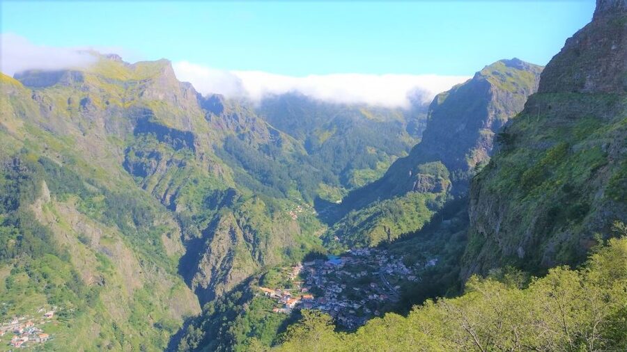 Nun's Valley - Spending 80 minutes in Curral das Freiras