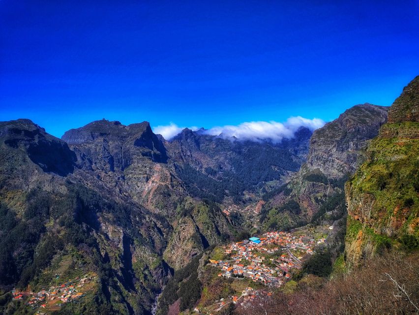 Nun's Valley - Starting above Funchal at Pico dos Barcelos