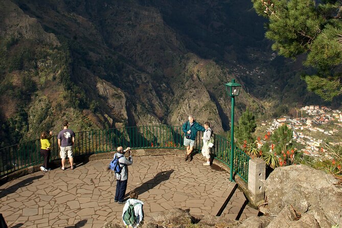 Nuns Valley Tour - Madeira Island Excursion - Pico dos Barcelos gives you the island in one glance