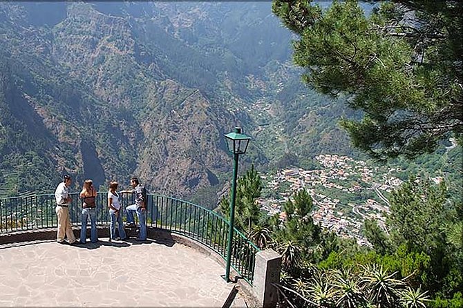 Nuns Valley Tour - Stop two: Eira do Serrado at 1,096 meters