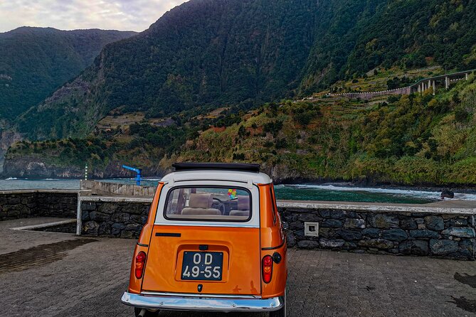 Oldtimer Sightseeing Tour in the West and Northwest - Why the old Renault 4 matters on Madeira’s roads