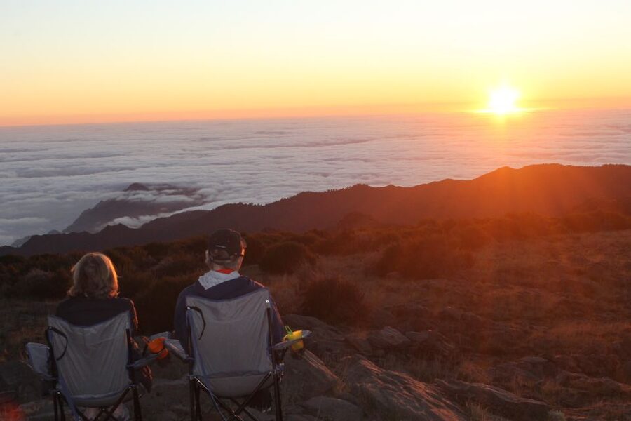 Pico do Arieiro: Private 4x4 Sunrise Trip with Hot Drinks - How the cost compares with the experience