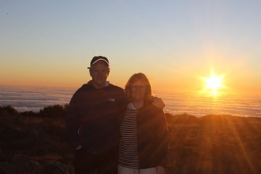 Pico do Arieiro: Private 4x4 Sunrise Trip with Hot Drinks - Who should book this early morning trip