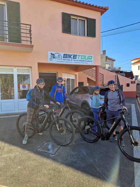 Ponta do Pargo: Madeira E-Bike Rental - Rocky, dusty, and muddy tracks