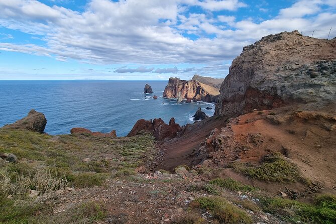 Private 4x4 Jeep Full Day Porto Moniz or Santana - North coast viewpoints at Guindaste and Ponta do Rosto