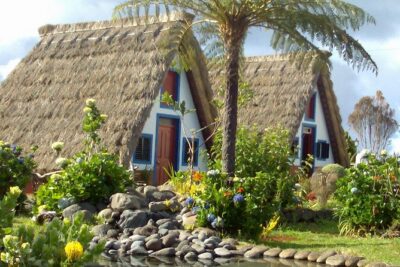 Private – Balcões Walk & A-Framed Houses Tour