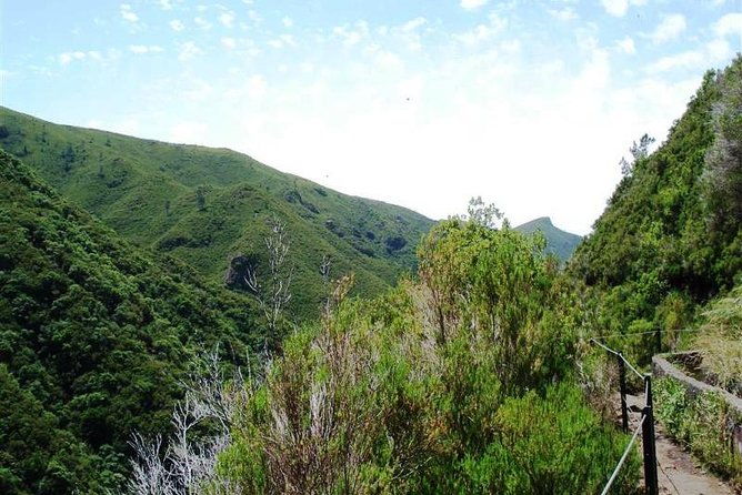 Private Guided Walk Levada 25 Fontes - Starting with pickup instead of a meeting point