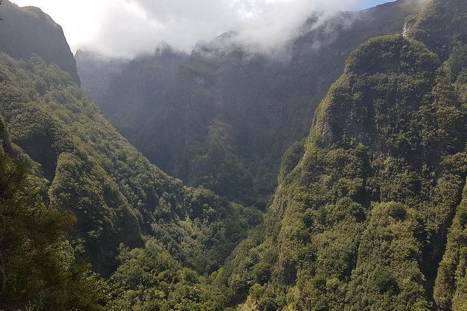 Private Guided Walk Levada Caldeirao Verde - Who should choose this Caldeirão Verde tour?