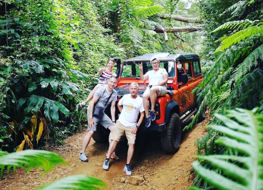 Private Jeep Tour West-Side Natural Pools - Cabo Girão and the villages above the south coast