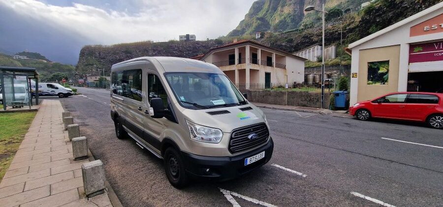 Private Minubus 8 seater - Should you book the private Madeira minibus?