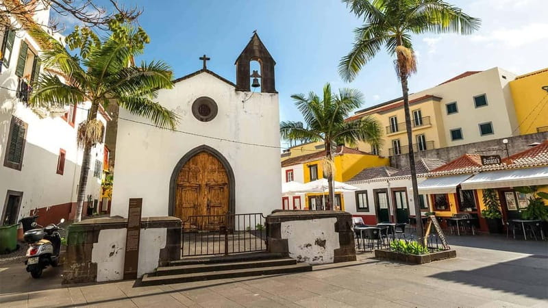 Private Vespa Tour Funchal & Câmara Lobos (3hrs) - Riding from Funchal to Câmara de Lobos