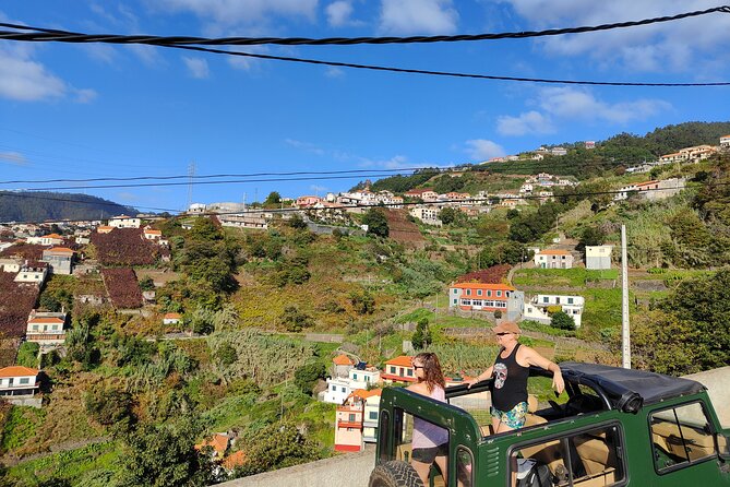 Real Life, Mountains & Sea Cliffs (Nun´s Valley View) - Half Day 4x4 Tour - Vineyard tracks near Henriques & Henriques