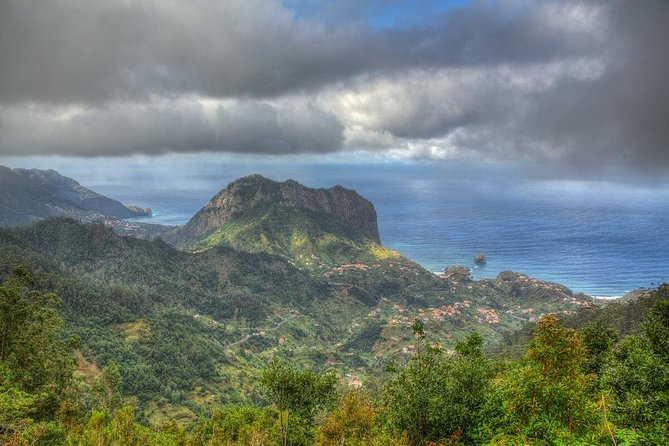 SANTANA Combo Expedition (Jeep & Levada Walk) - Shared Tour - Santana: thatched houses and a useful lunch break