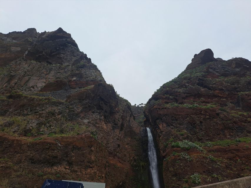 South Madeira: breathtaking coastal trip incl. Porto Moniz. - Prazeres and the road to Ponta do Pargo