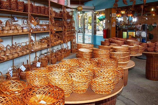 Sunday Market and Gardens Tour - Who will enjoy this three-hour outing