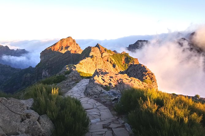 Sunrise Guided Hike PR1 Pico do Areeiro Pico Ruivo small group - Santana and the traditional houses