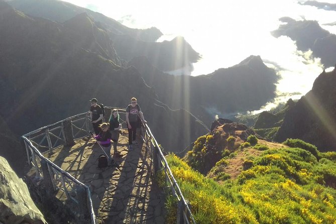 Sunrise Guided Hike PR1 Pico do Areeiro Pico Ruivo small group - Pico do Areeiro: where the morning begins