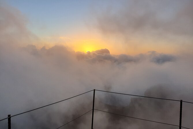 Sunrise in Areeiro Peak - Why Pico do Areeiro is worth the early alarm