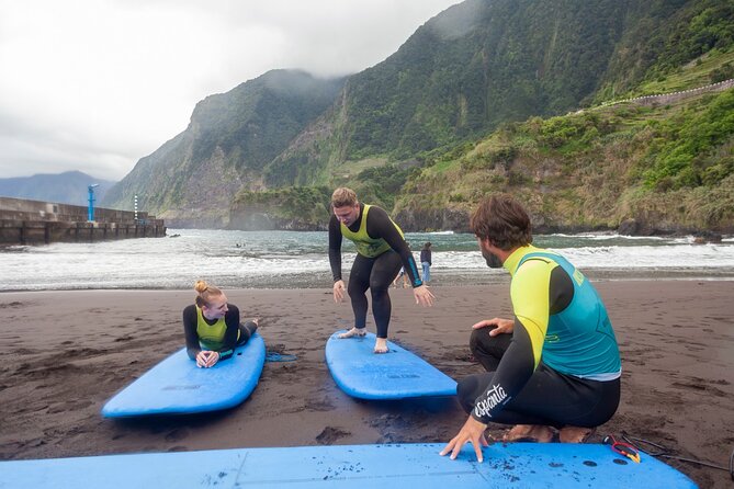 Surfing Lessons in Madeira - What the instruction can teach you beyond one ride