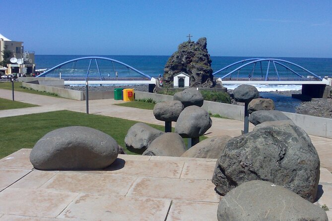 The unspoiled North East coast Tour - Santana and the island’s familiar thatched houses